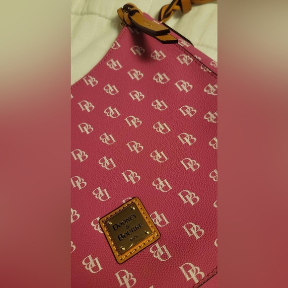 Like new - Picture 1 of 3